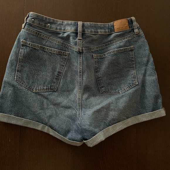 AE Crossover Highest Waist Denim Mom Short - Picture 2 of 3